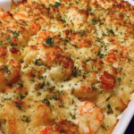 Easy Creamy Shrimp and Crab Alfredo Pasta Bake with Cheese Crust